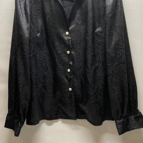 Shein Button-Up Blouse Women's Small Long Sleeve Black Tonal Floral Career EUC - Picture 3 of 9